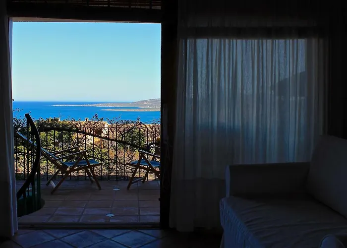 公寓 Casa Vacanze Il Corbezzolo - Golfo Di Marinella 罗通多港