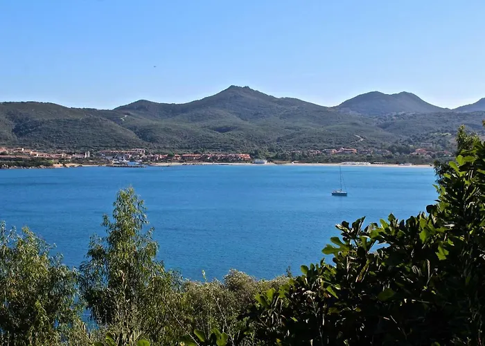 公寓 Casa Vacanze Il Corbezzolo - Golfo Di Marinella 罗通多港