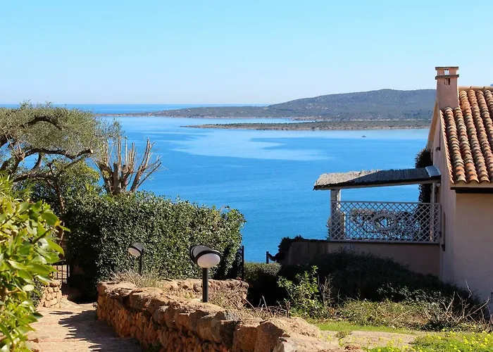 Casa Vacanze Il Corbezzolo - Golfo Di Marinella 罗通多港
